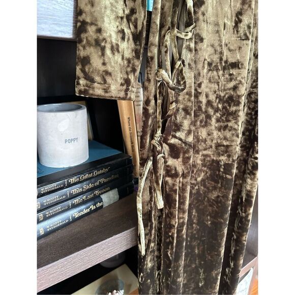 NWT Camila Coelho X Revolve Gabriel Olive Green Velvet Strappy Maxi Dress XS - Picture 6 of 14